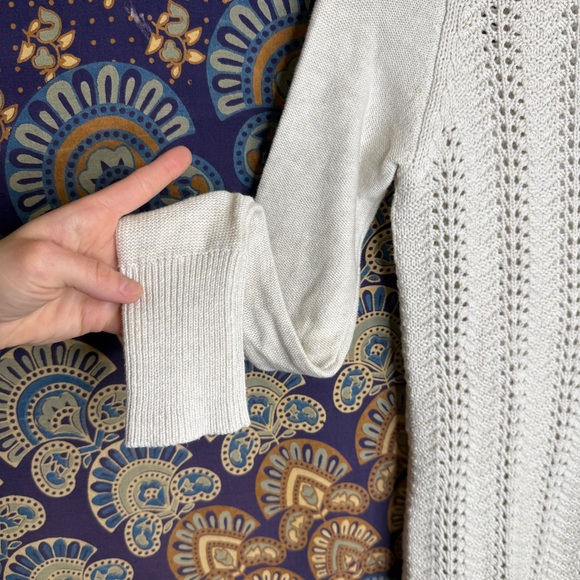 🦋5/20$🦋 cream Knit mock neck Sweater - Picture 6 of 10